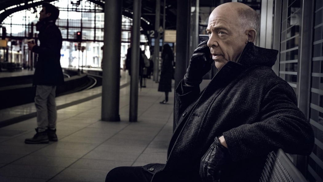 Counterpart 2. Sezon 6. Bölüm izle
